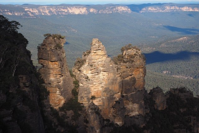 Close up photo of the Three Sisters, Blue Mountains